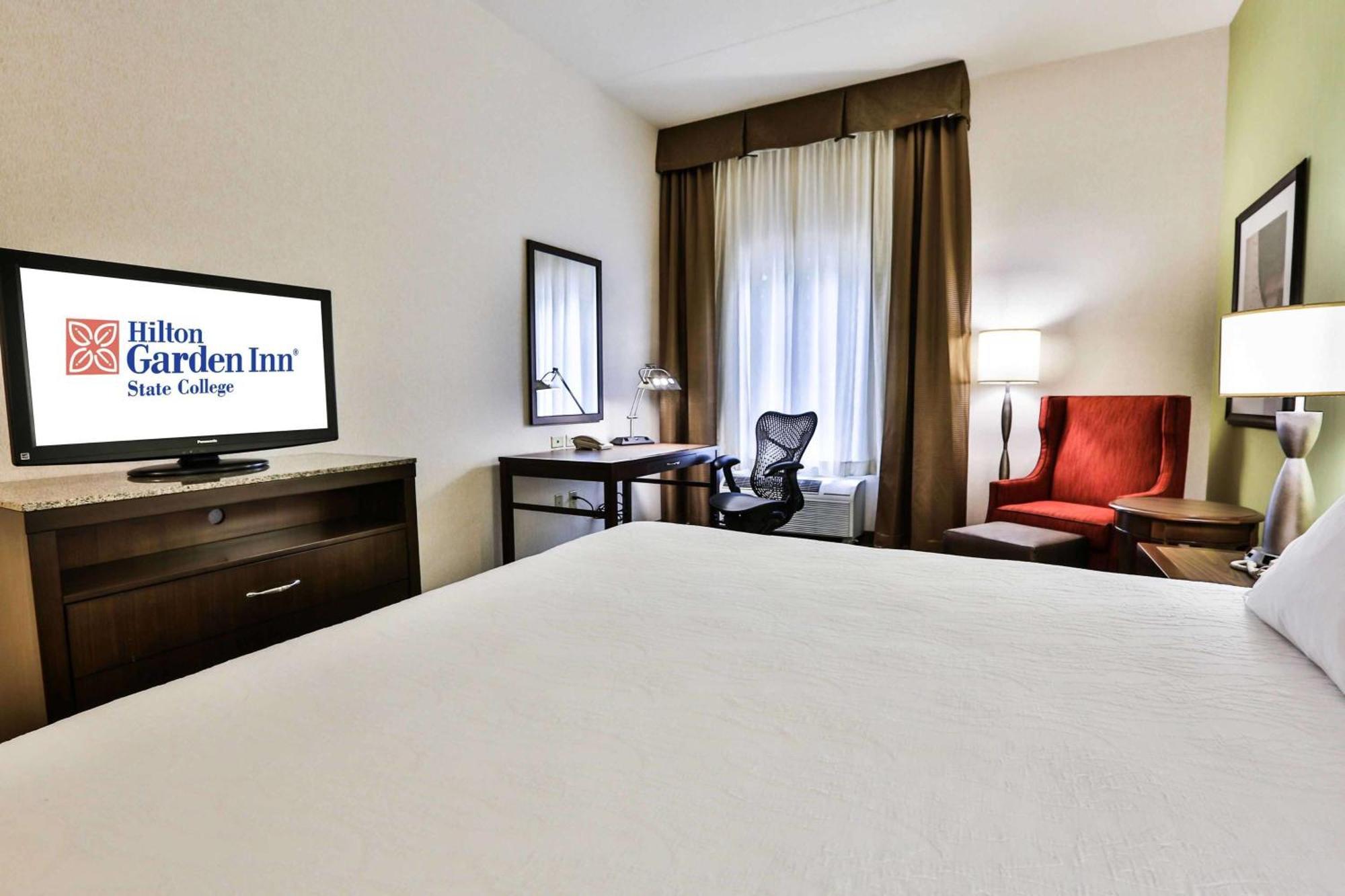 Hilton Garden Inn Стейт Колидж Екстериор снимка