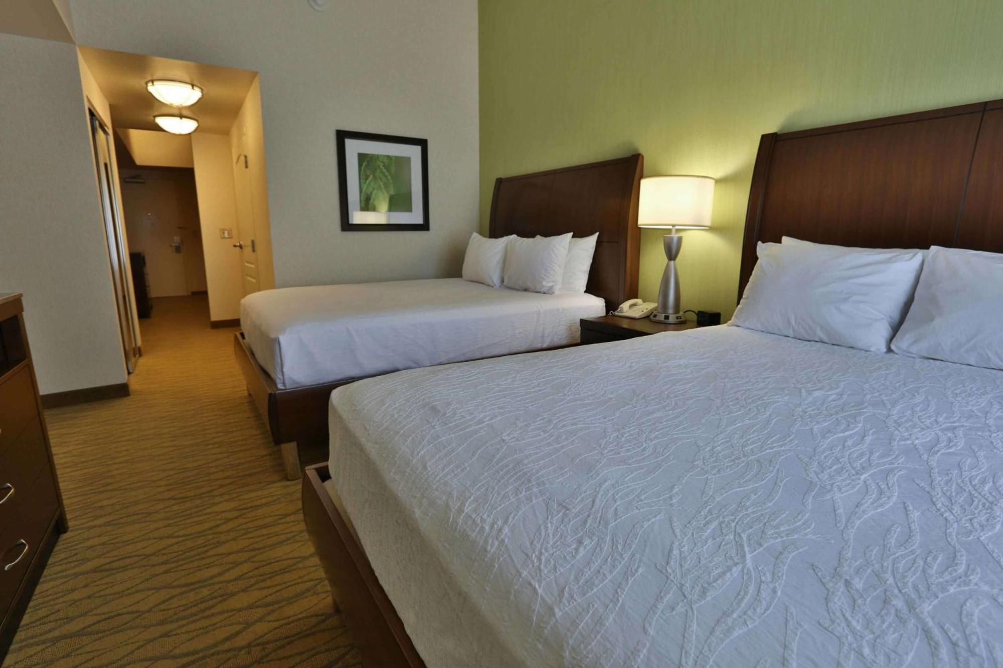 Hilton Garden Inn Стейт Колидж Екстериор снимка